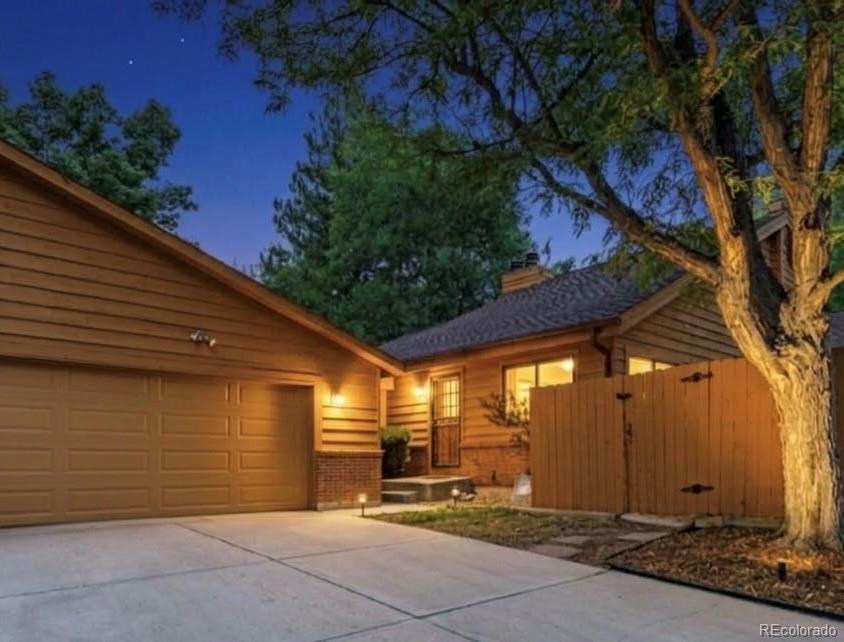 Sunridge Aurora Condo / Townhome | MLS #: 521890659 S Eagle Circle , Aurora Beds: 2 Baths: 3 Price: $399,000
