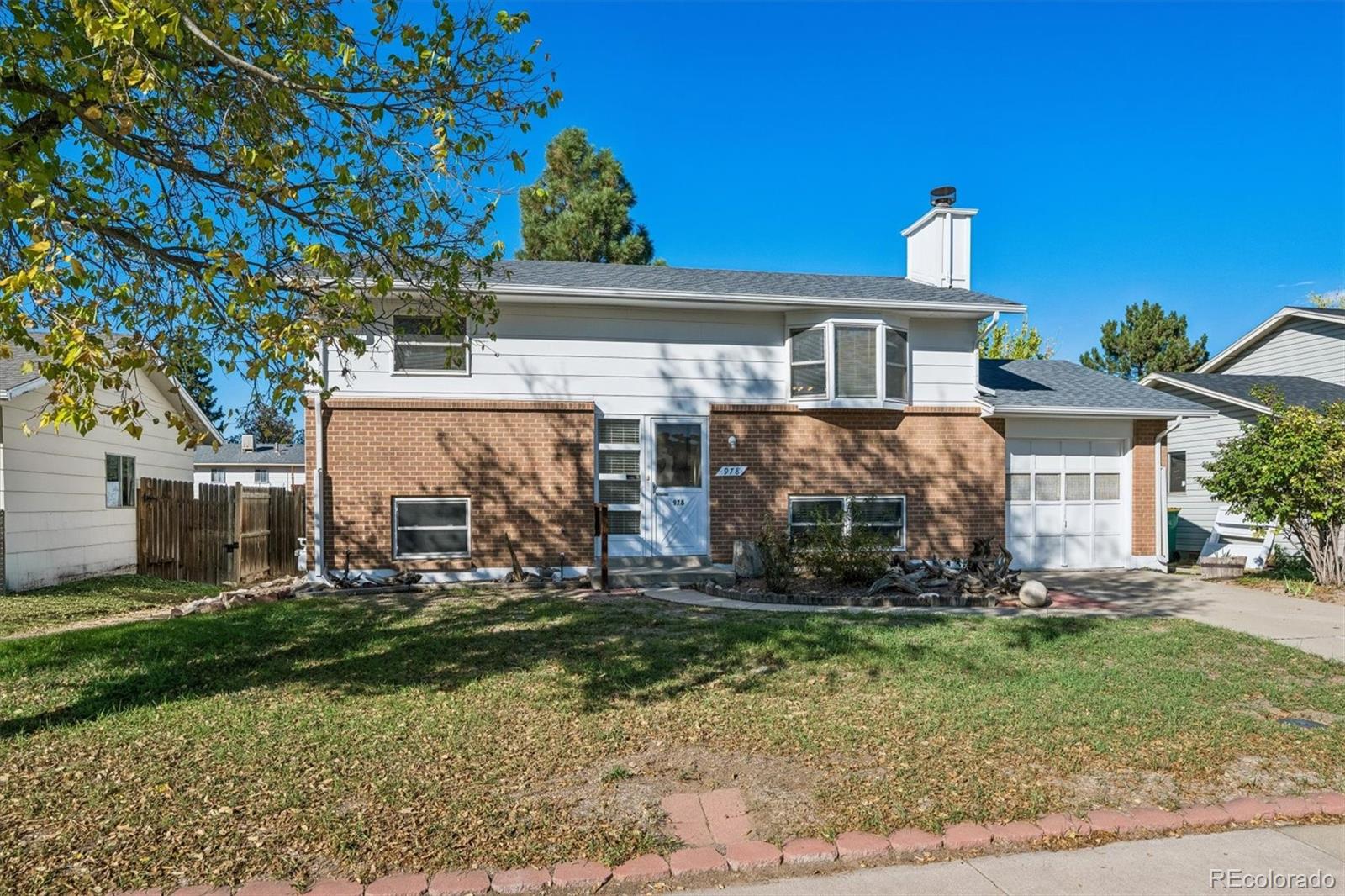 978  Nucla Street, aurora&nbsp; House Search MLS Picture