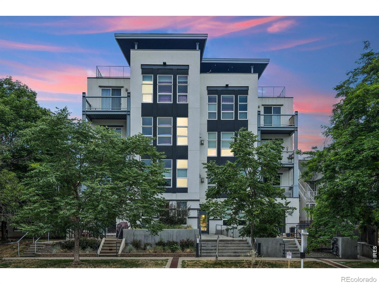 Uptown Denver Condo / Townhome | MLS #: 45678910708561738 N Franklin Street 3D, Denver Beds: 1 Baths: 1 Price: $360,000