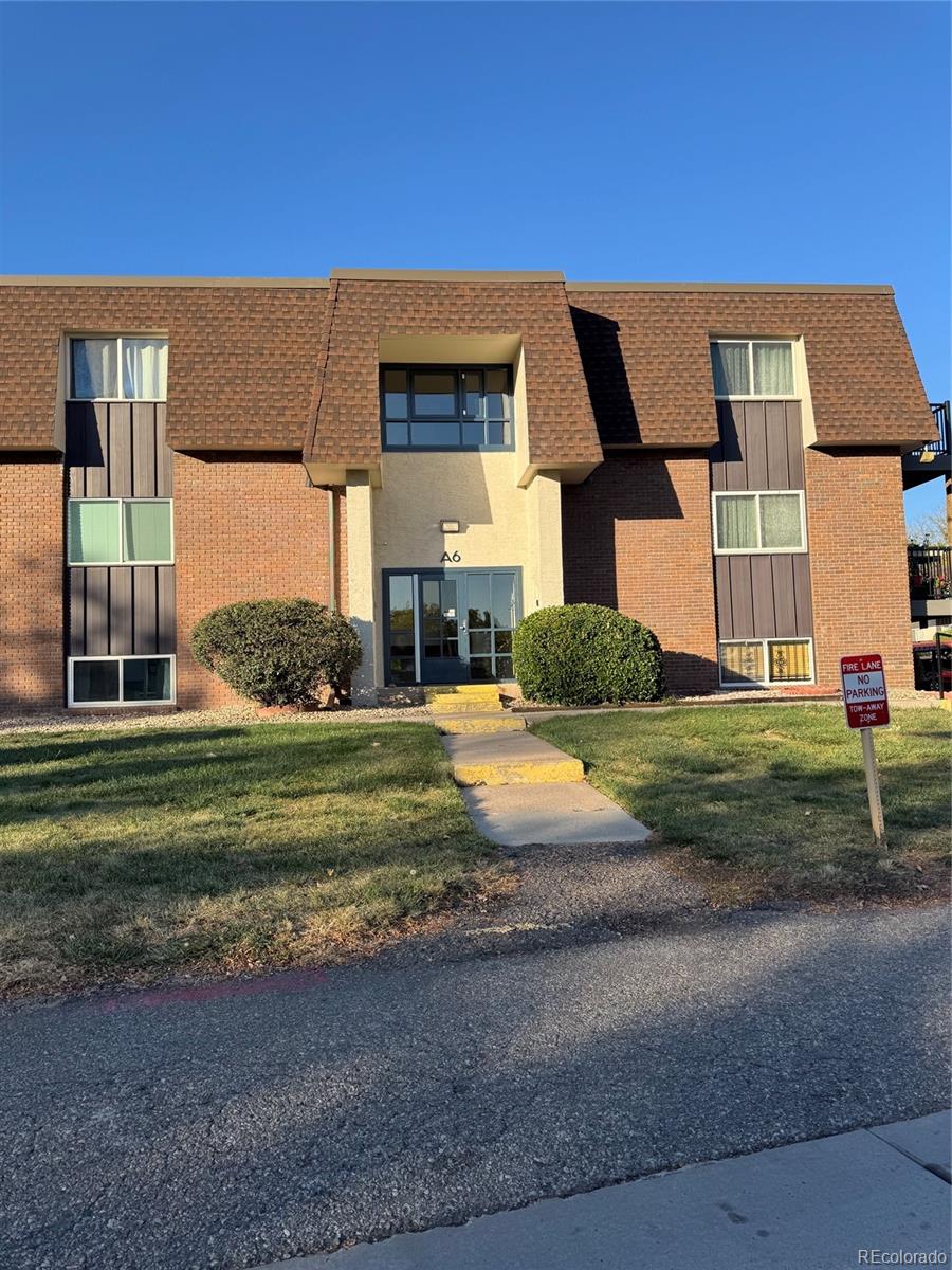 1 Denver Condo / Townhome | MLS #: 24384657755 E Quincy Avenue 308, Denver Beds: 2 Baths: 1 Price: $155,000
