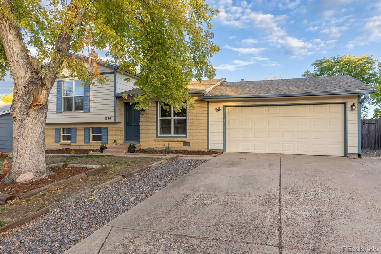 Aurora Highlands Aurora Home | MLS #: 41651591510 S Salida Way, Aurora Beds: 3 Baths: 2 Price: $445,000