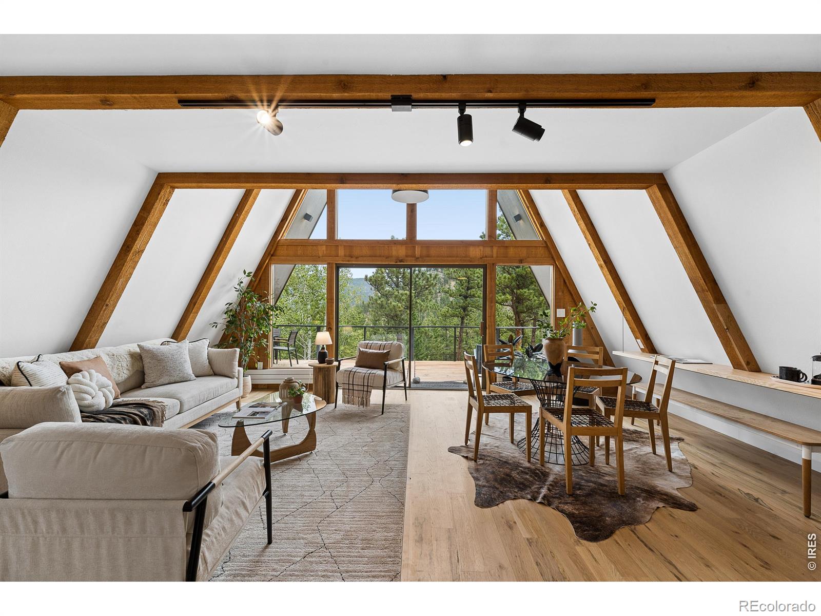  Boulder Home | MLS #: 4567891070954118  Crooked Spur, Boulder Beds: 3 Baths: 3 Price: $1,092,500