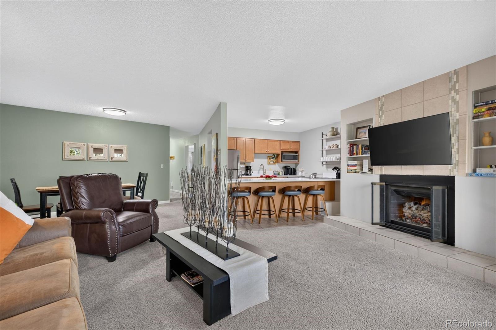  Breckenridge Condo / Townhome | MLS #: 8731662105 S Park Avenue 214, Breckenridge Beds: 2 Baths: 2 Price: $960,000