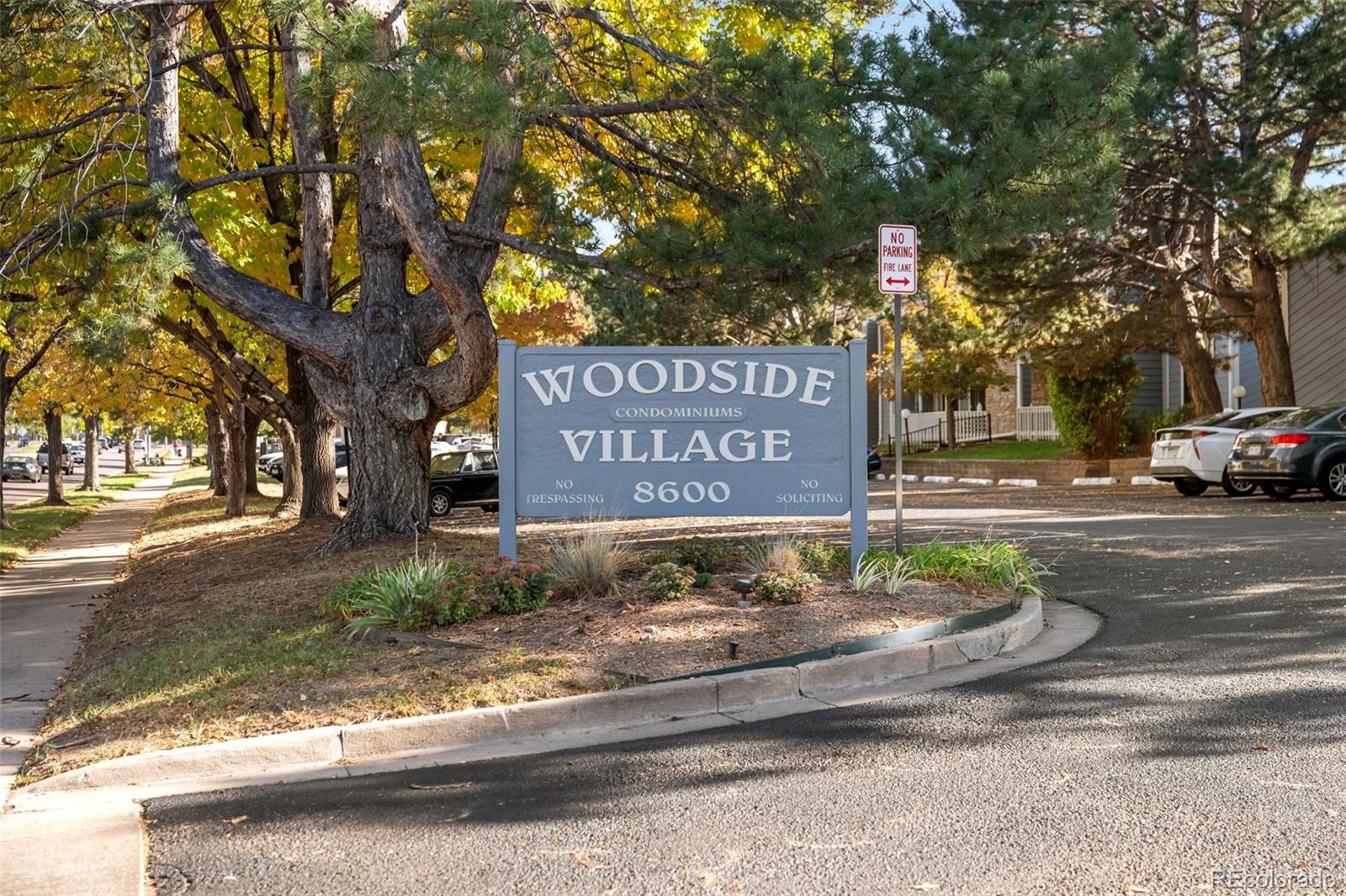 Woodside Village Denver Condo / Townhome | MLS #: 82681338600 E Alameda Avenue 18-203, Denver Beds: 2 Baths: 2 Price: $243,000