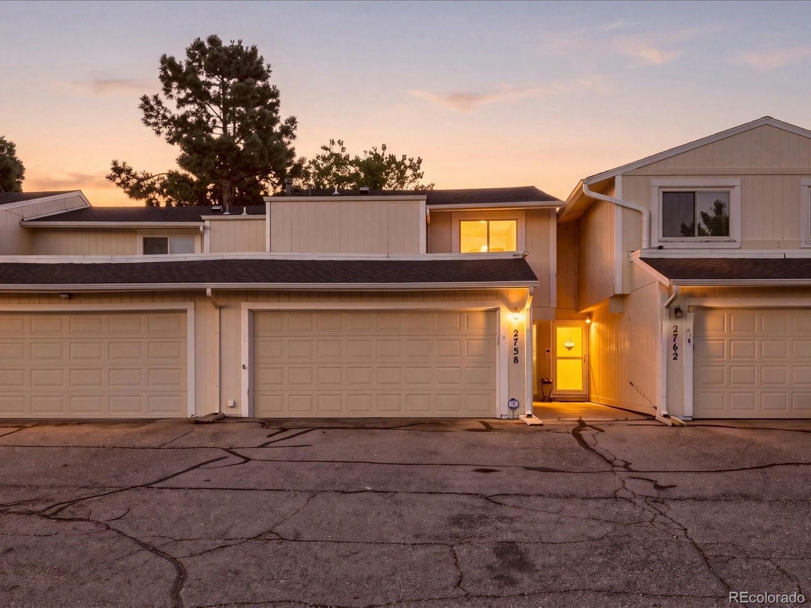 2758 S Kenton Court, aurora&nbsp; House Search MLS Picture