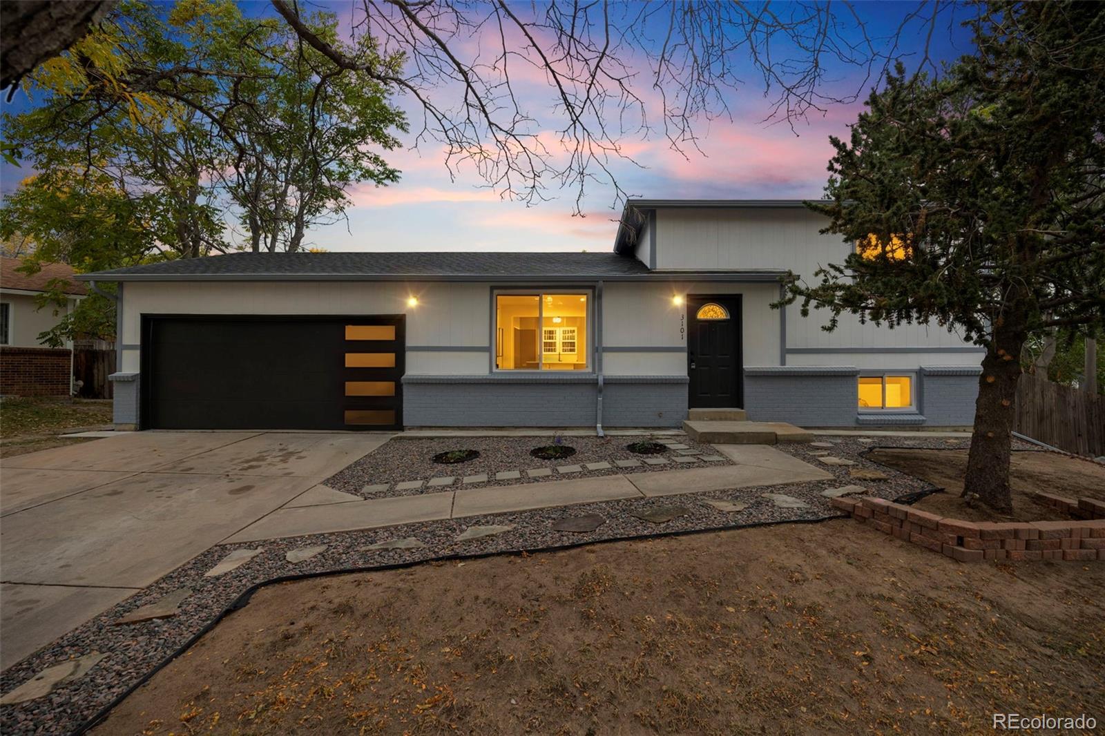  Aurora Home | MLS #: 89332233101 S Joplin Court, Aurora Beds: 4 Baths: 3 Price: $459,000
