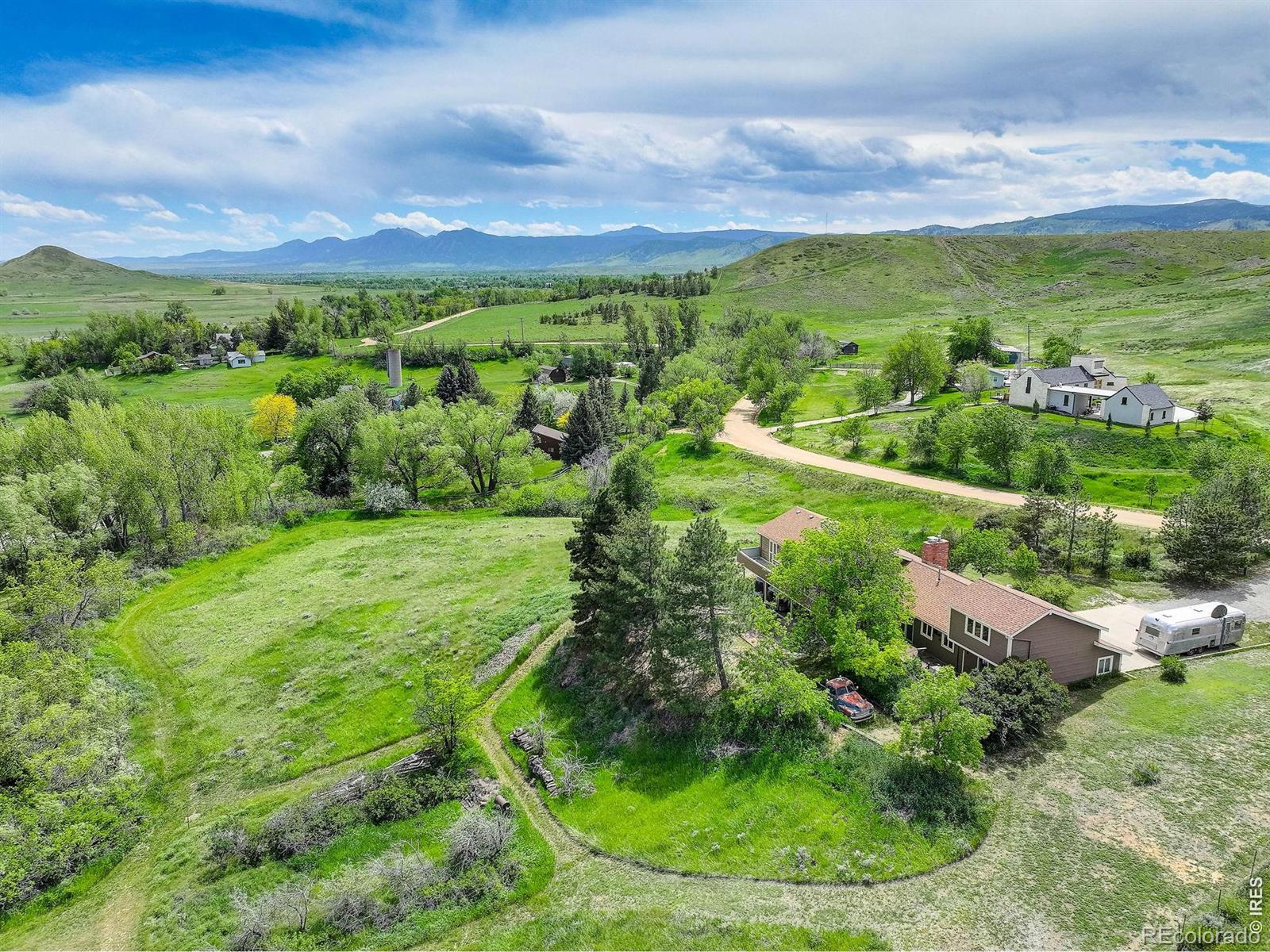  Longmont Home | MLS #: 45678910710818586 N 55th Street, Longmont Beds: 3 Baths: 3 Price: $1,389,000