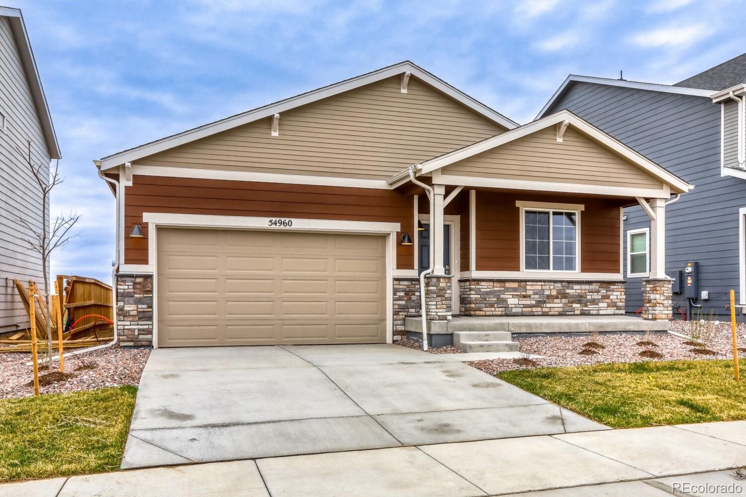  Strasburg Home | MLS #: 588034254960 E 27th Avenue, Strasburg Beds: 3 Baths: 2 Price: $419,900