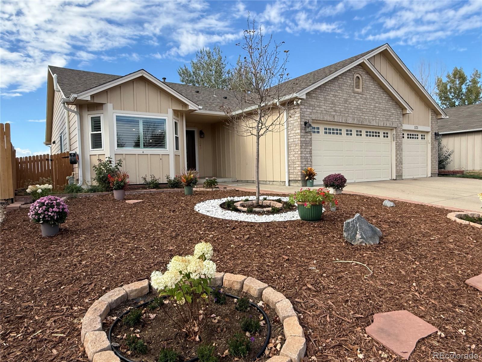  Brighton Home | MLS #: 9295893525  Badger Creek Drive, Brighton Beds: 3 Baths: 3 Price: $574,500