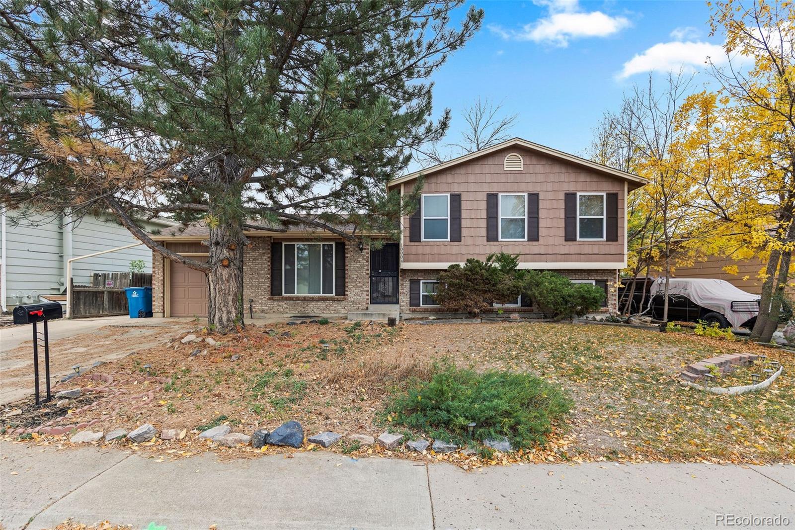 Aurora Knolls Aurora Home | MLS #: 548078518004 E Atlantic Drive, Aurora Beds: 4 Baths: 2 Price: $369,000