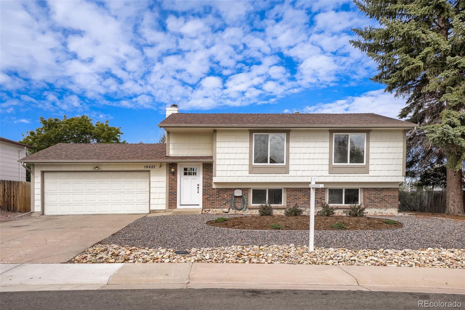 aurora&nbsp; House Search Picture
