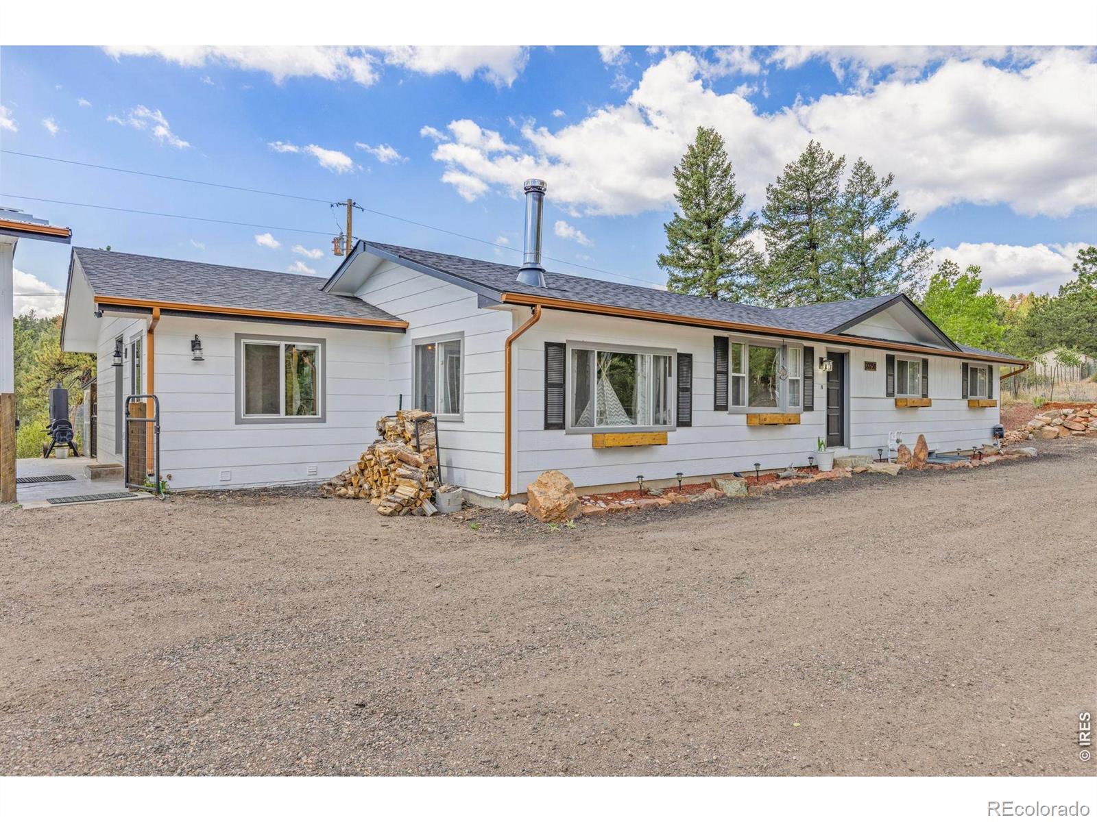 pine&nbsp; House Search Picture