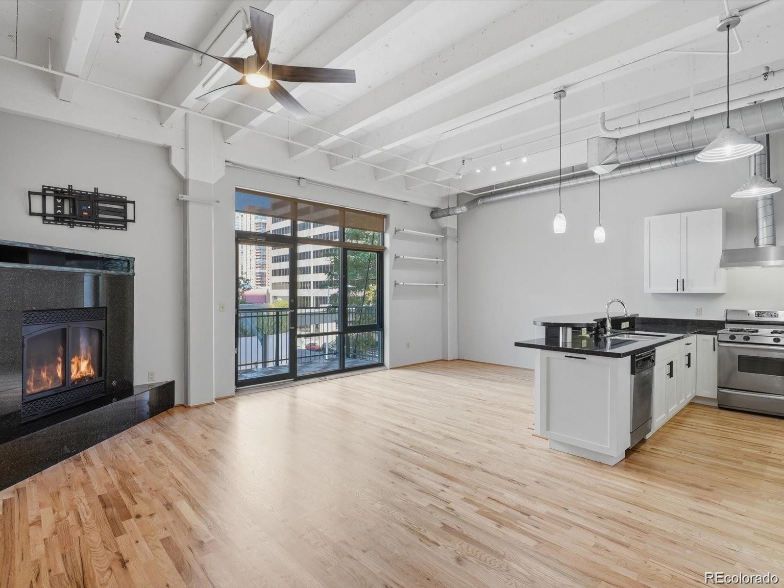 1800  Lawrence Street, denver&nbsp; House Search MLS Picture