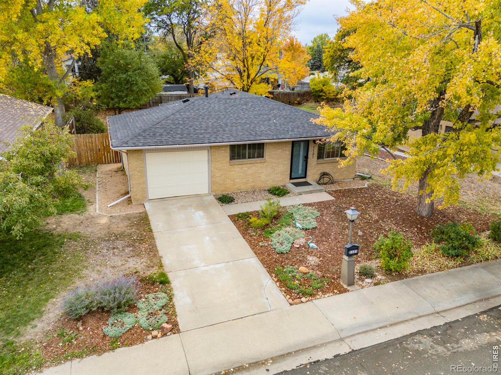  Longmont Home | MLS #: 45678910712171121 S Gay Drive, Longmont Beds: 3 Baths: 2 Price: $519,000