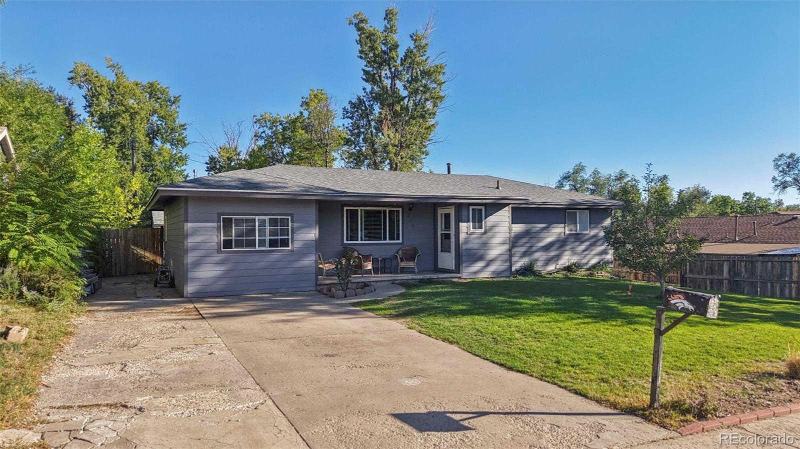  Colorado Springs Home | MLS #: 9528810205  Everett Drive, Colorado Springs Beds: 3 Baths: 2 Price: $325,000