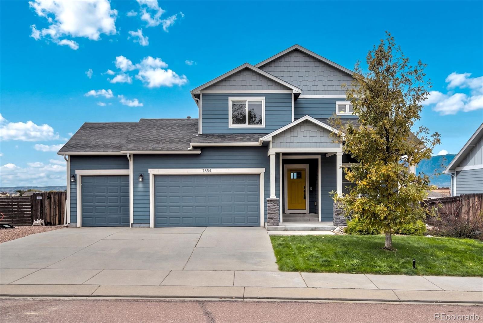 Mesa Ridge Fountain Home | MLS #: 98358937854  Pinfeather Drive, Fountain Beds: 5 Baths: 4 Price: $560,000