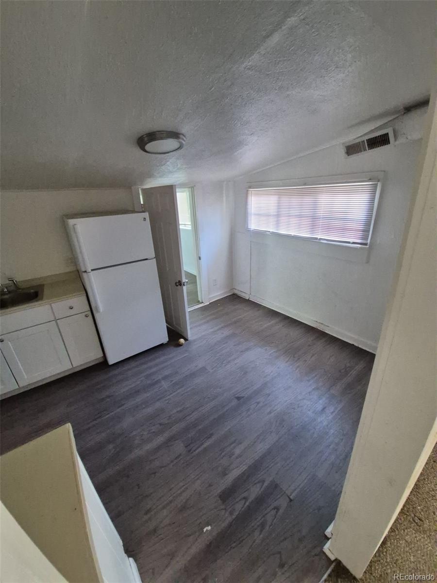 MLS Image #17 for 1272 n ulster street,denver, Colorado