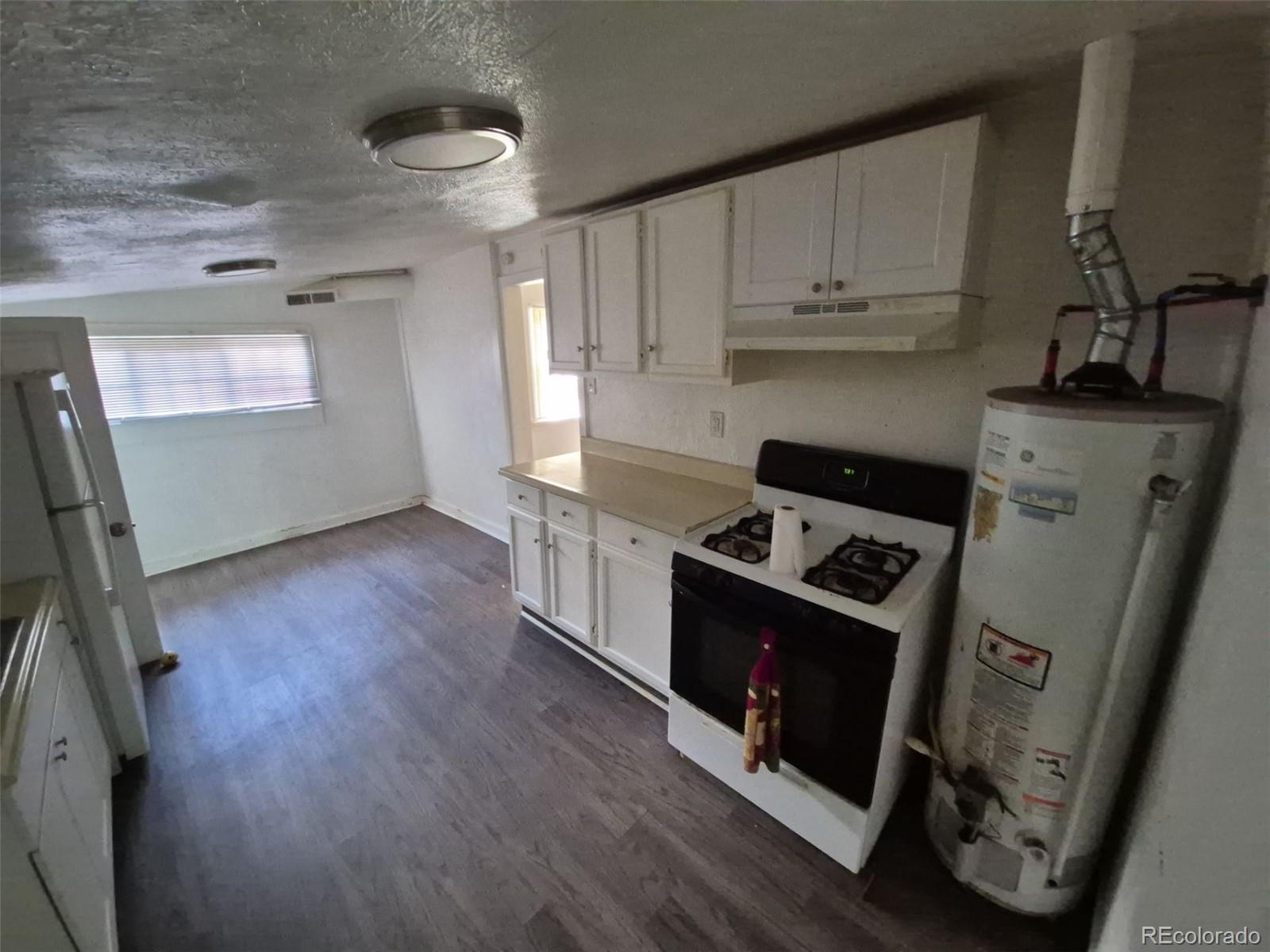 MLS Image #19 for 1272 n ulster street,denver, Colorado