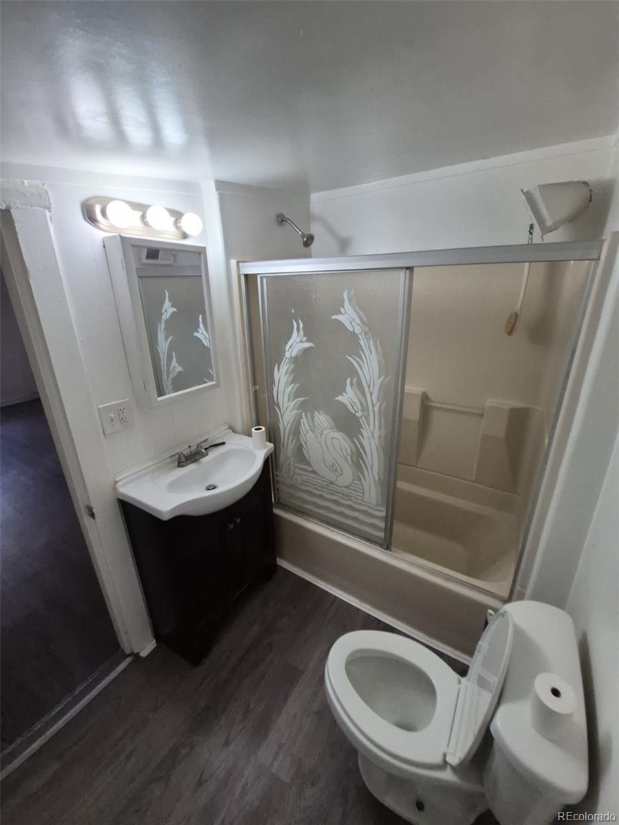 MLS Image #24 for 1272 n ulster street,denver, Colorado