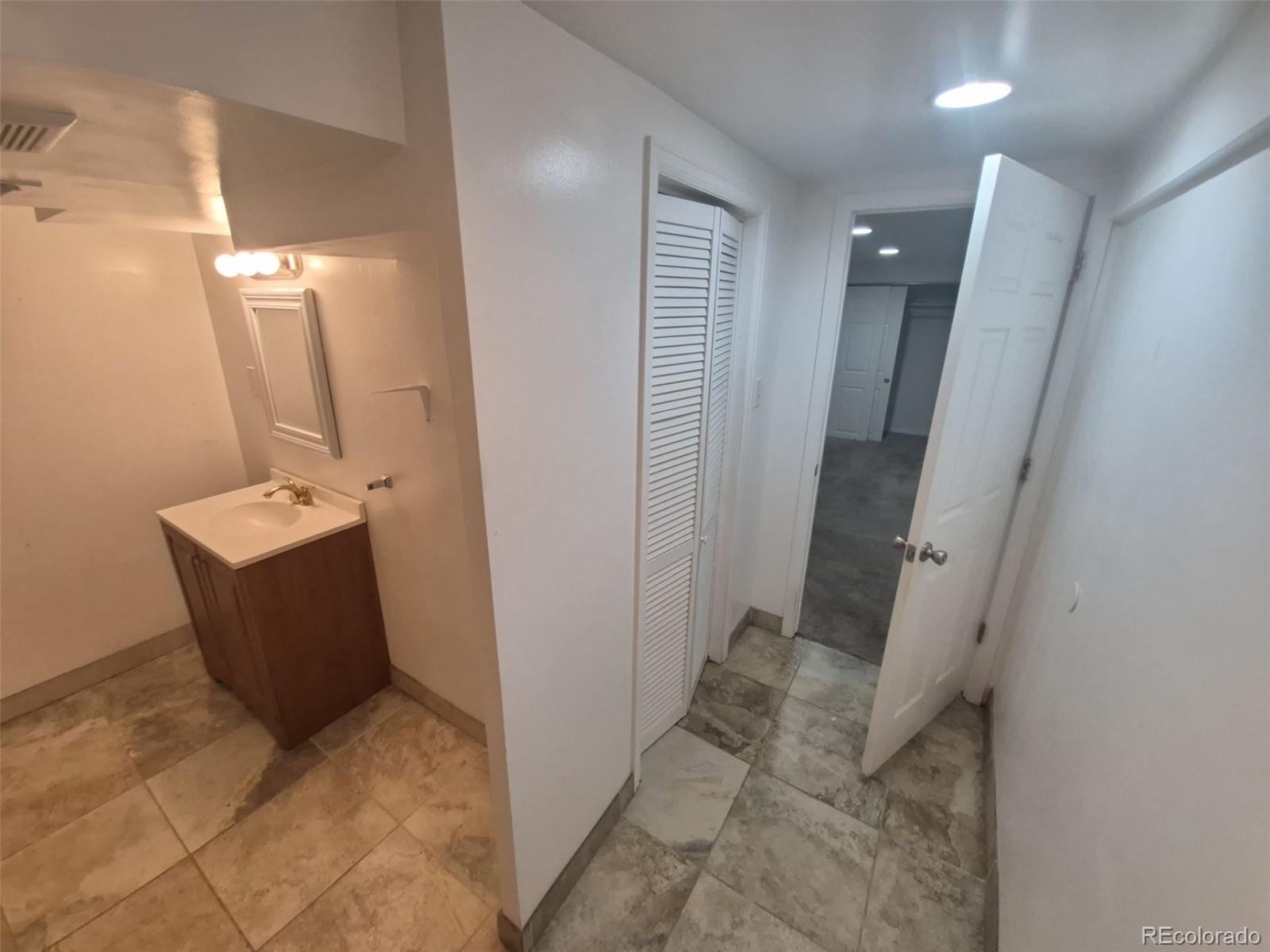 MLS Image #45 for 867 s grape street,denver, Colorado