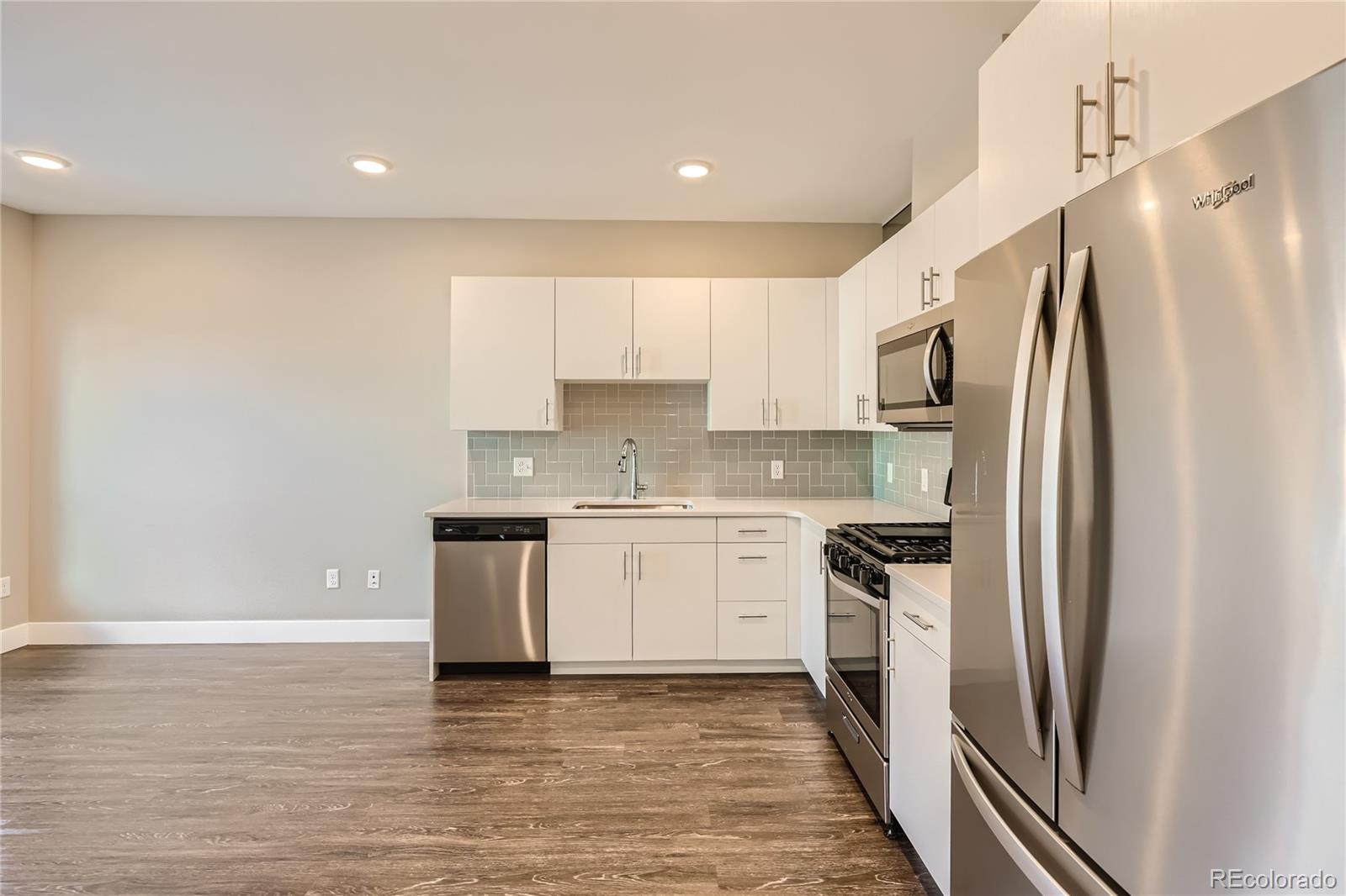 MLS Image #13 for 2374 s university boulevard,denver, Colorado