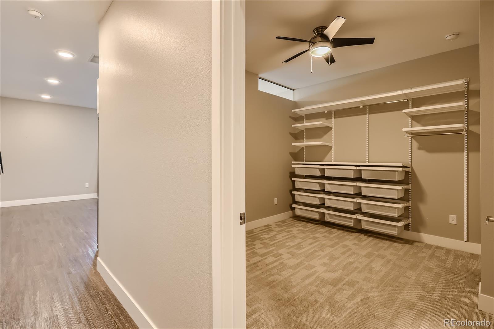 MLS Image #17 for 2374 s university boulevard,denver, Colorado