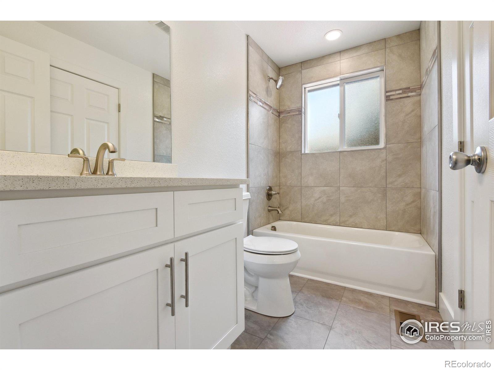 MLS Image #14 for 975  marble street,broomfield, Colorado