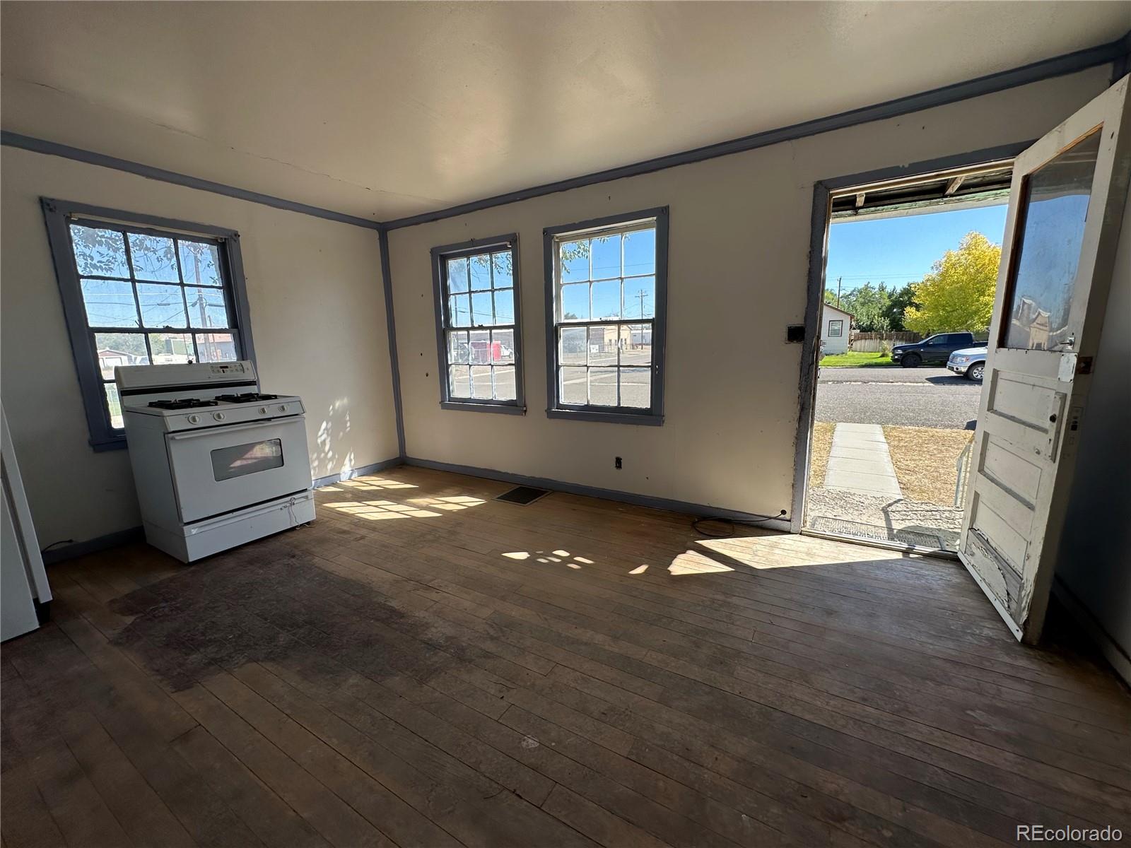 MLS Image #3 for 203  morrison avenue,rangely, Colorado