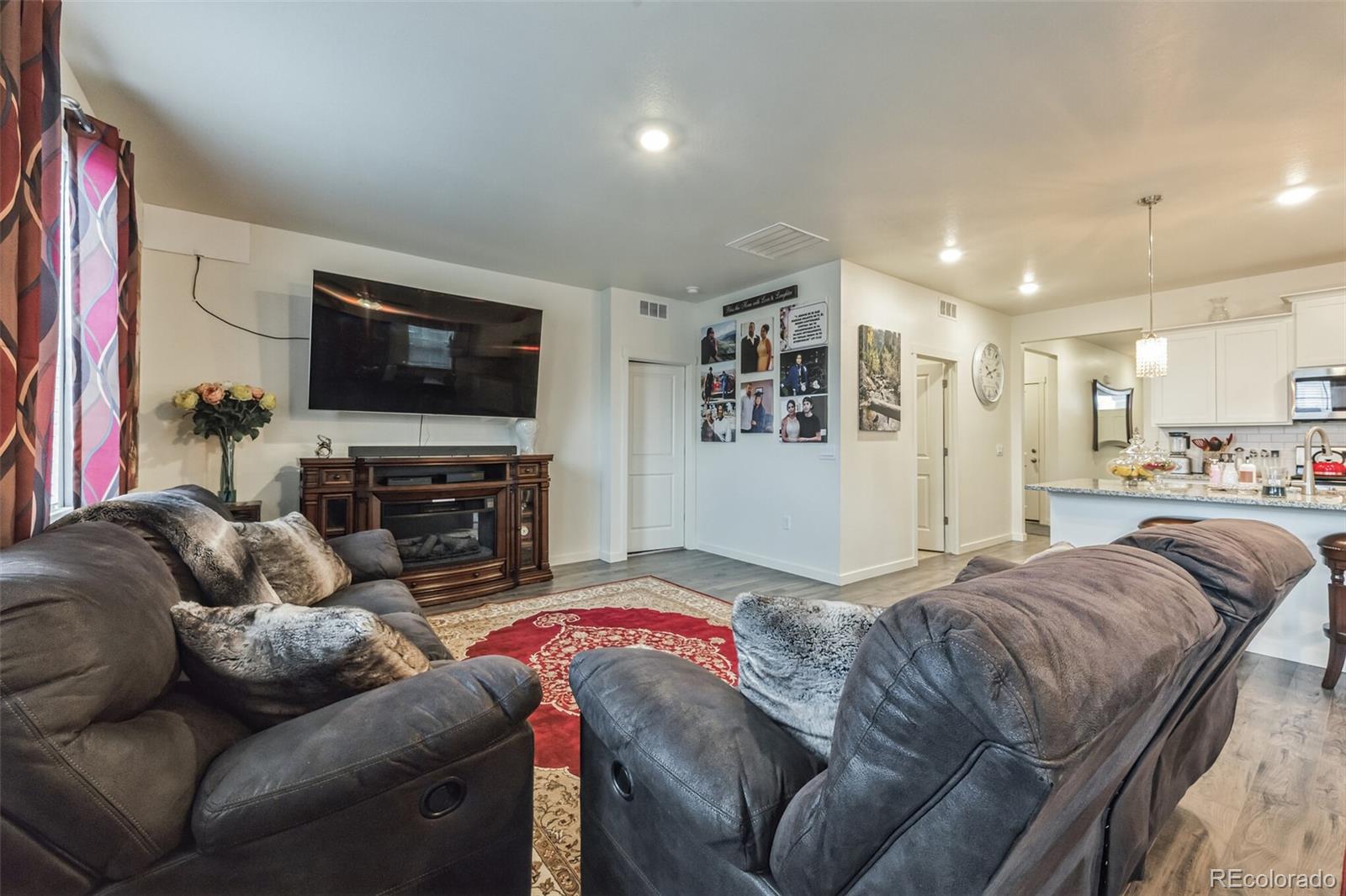 MLS Image #4 for 30 n vandriver way,aurora, Colorado