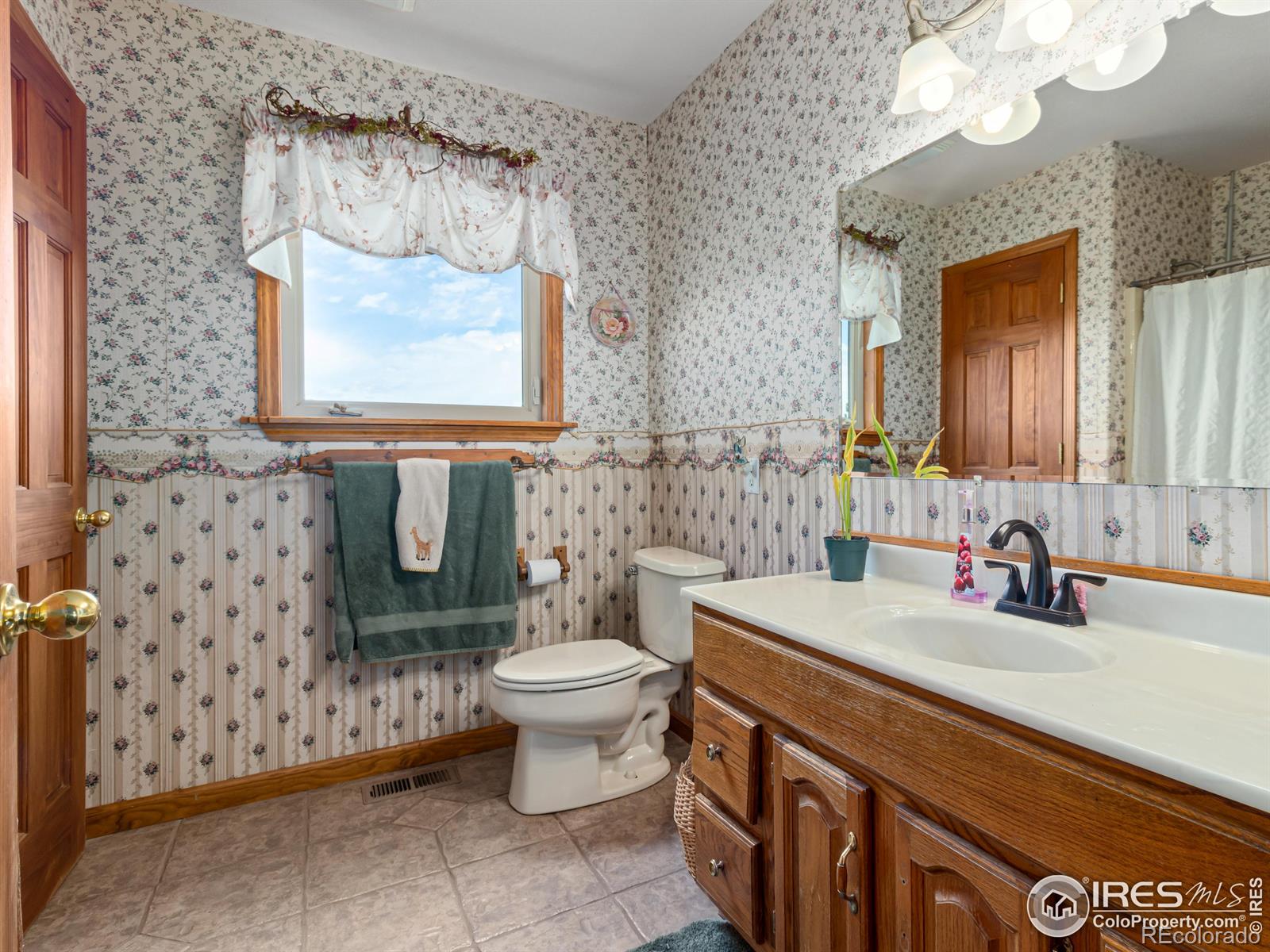 MLS Image #24 for 5139  county road 38 ,platteville, Colorado