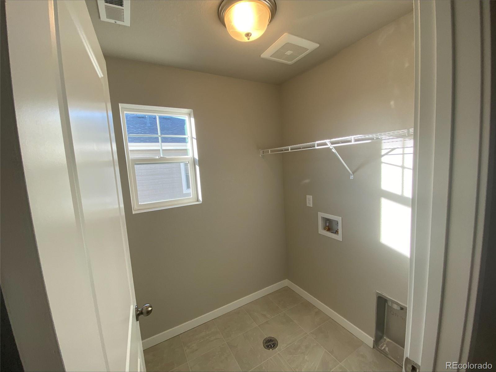 MLS Image #21 for 28411 e 7th place,watkins, Colorado