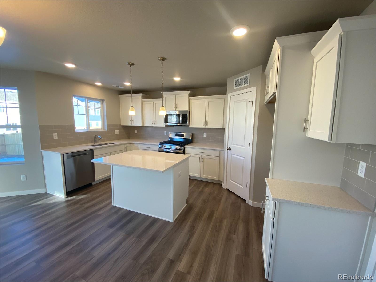 MLS Image #7 for 28411 e 7th place,watkins, Colorado