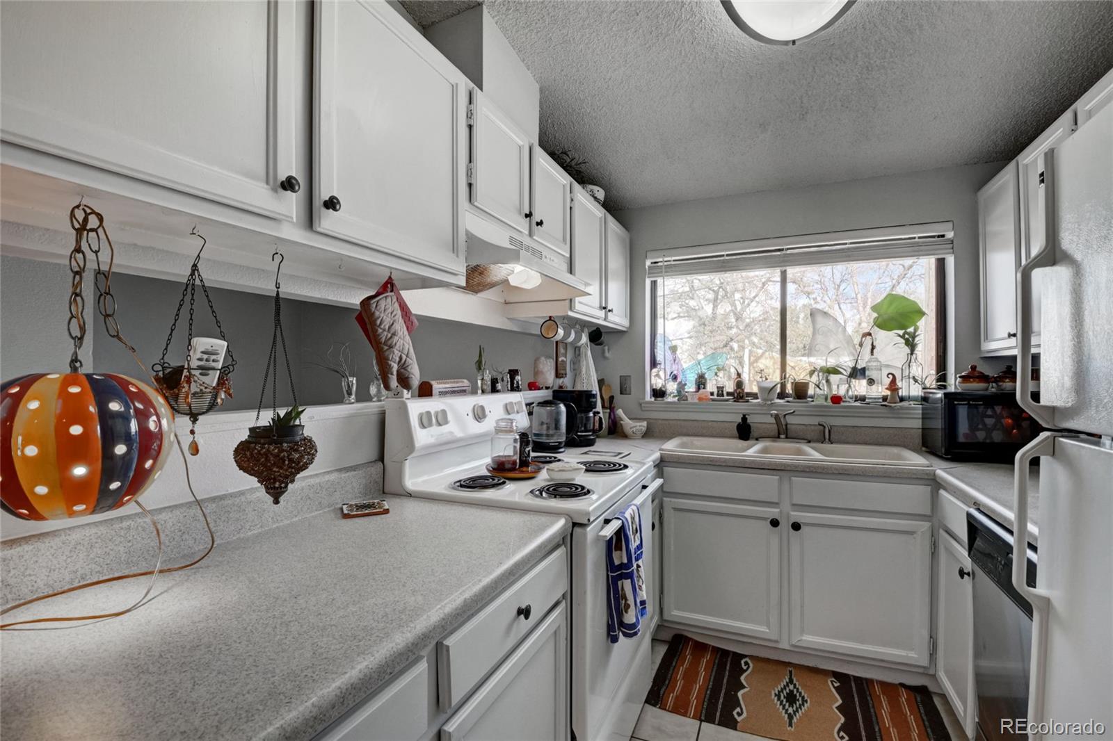 MLS Image #12 for 1866 e 28th avenue,denver, Colorado