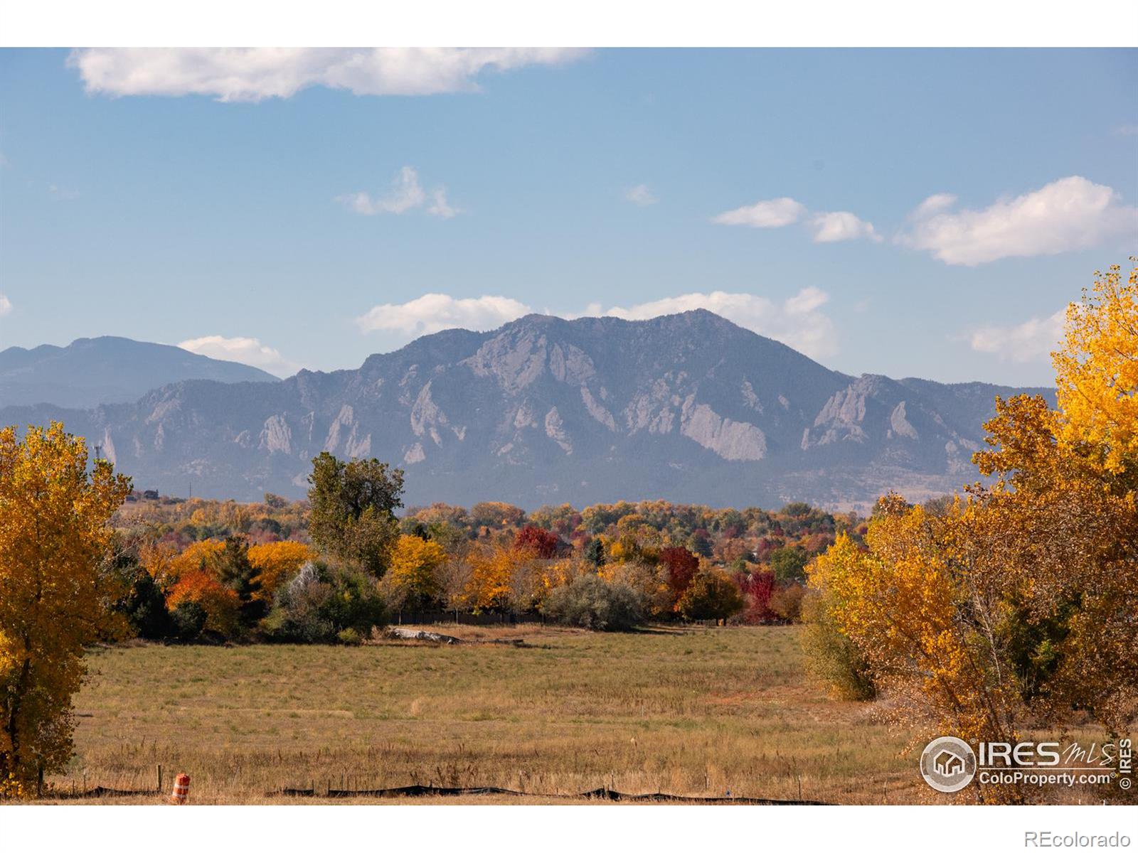 MLS Image #11 for 909  latigo loop,lafayette, Colorado