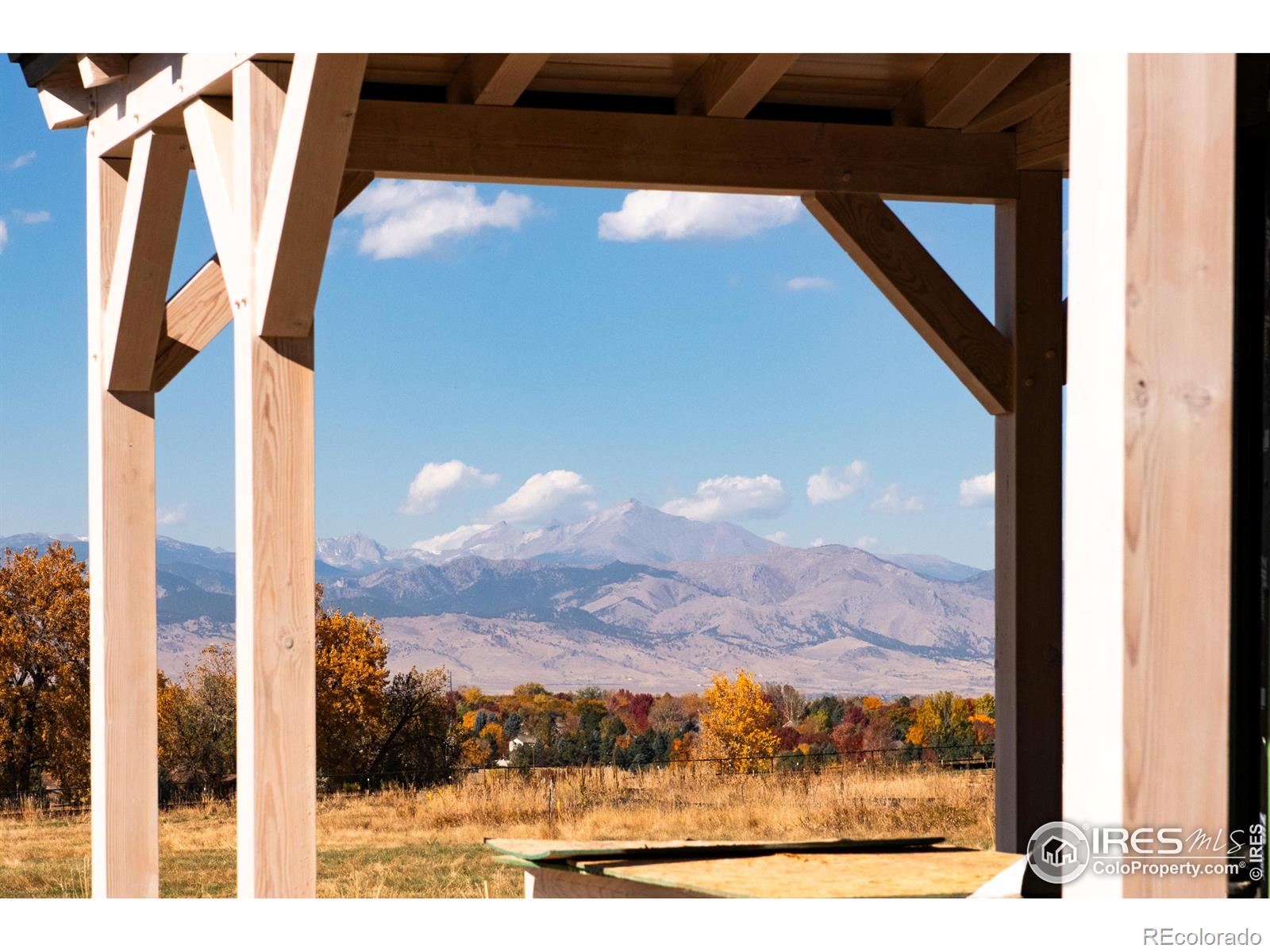 MLS Image #3 for 909  latigo loop,lafayette, Colorado