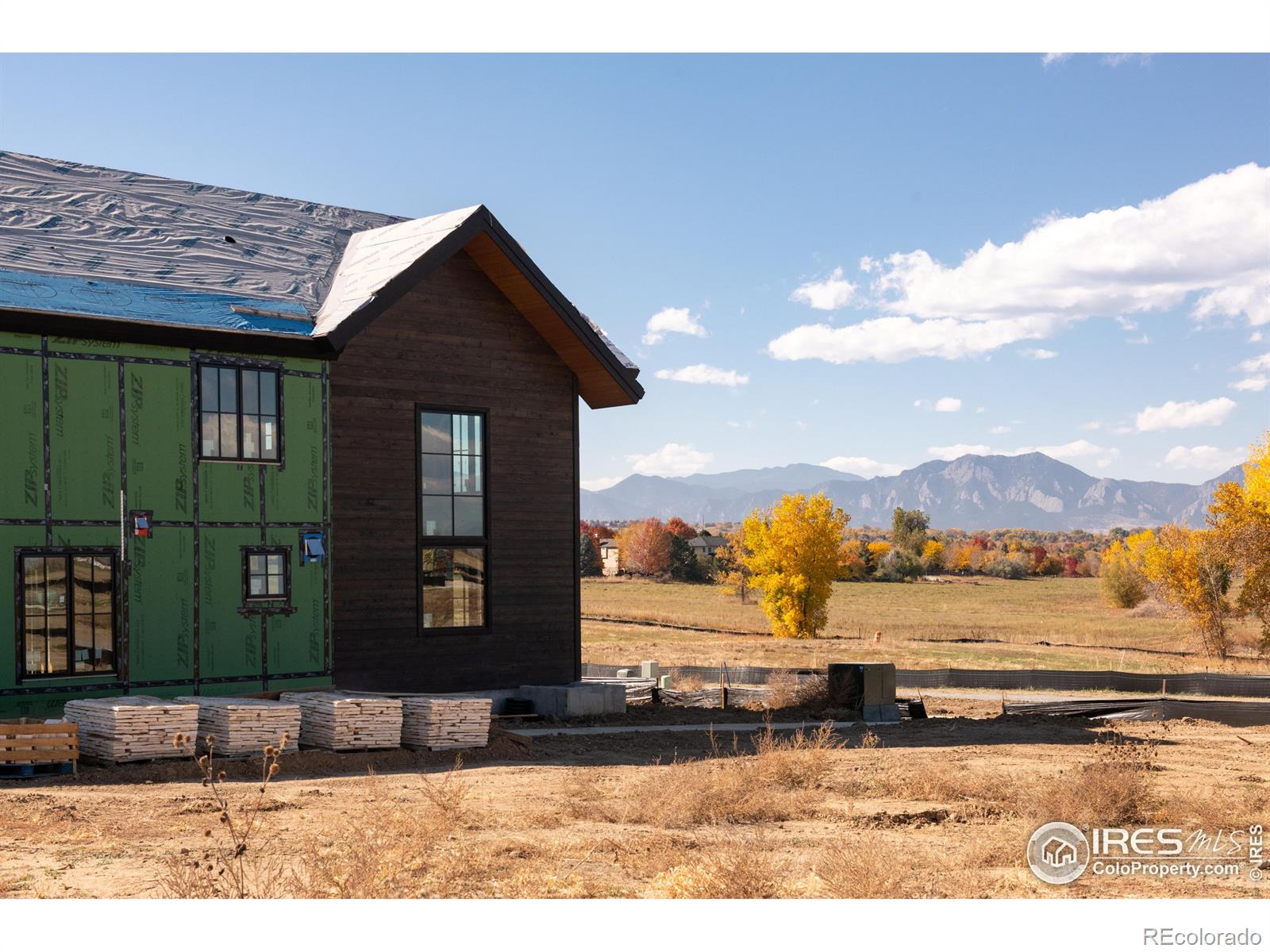 MLS Image #8 for 909  latigo loop,lafayette, Colorado