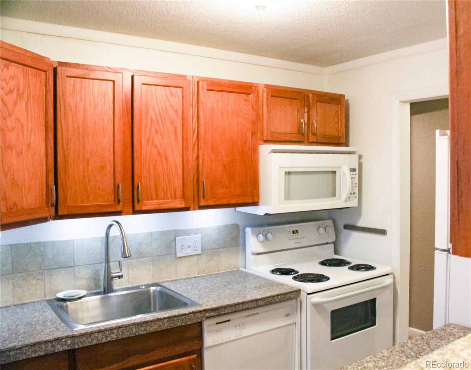 MLS Image #4 for 10165 w 25th avenue 84,lakewood, Colorado