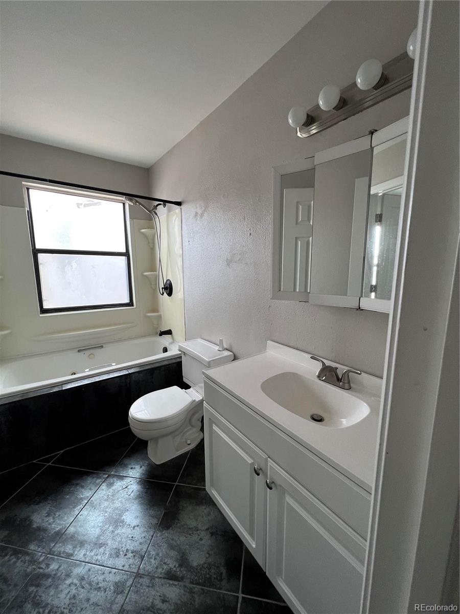 MLS Image #22 for 11449 e 1st avenue,aurora, Colorado