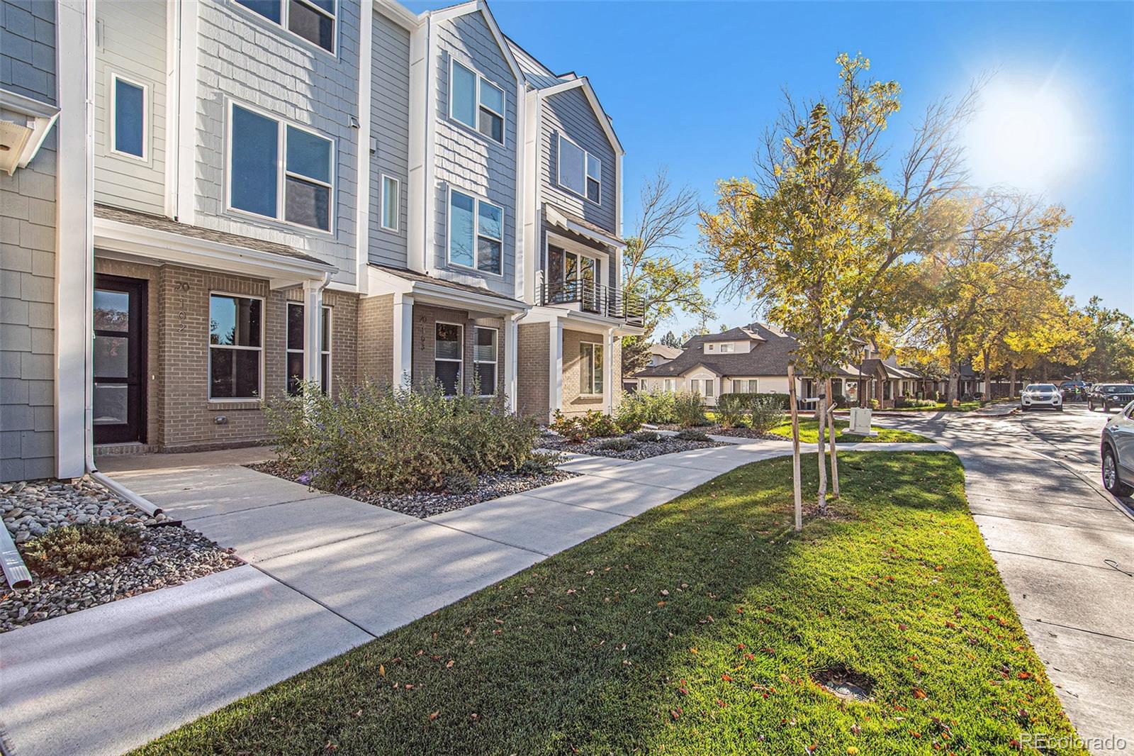 MLS Image #1 for 888 s valentia street,denver, Colorado