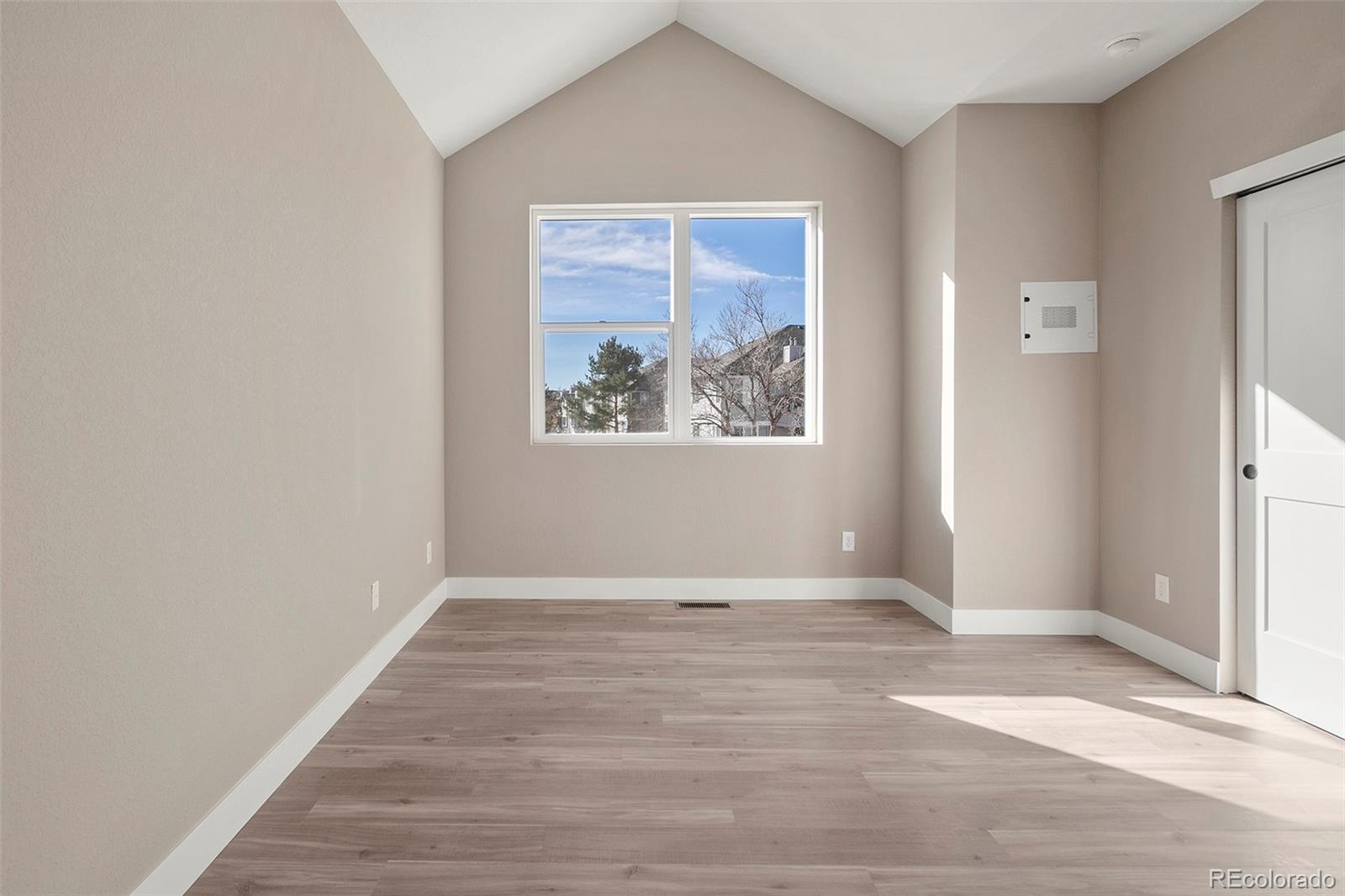 MLS Image #16 for 888 s valentia street,denver, Colorado