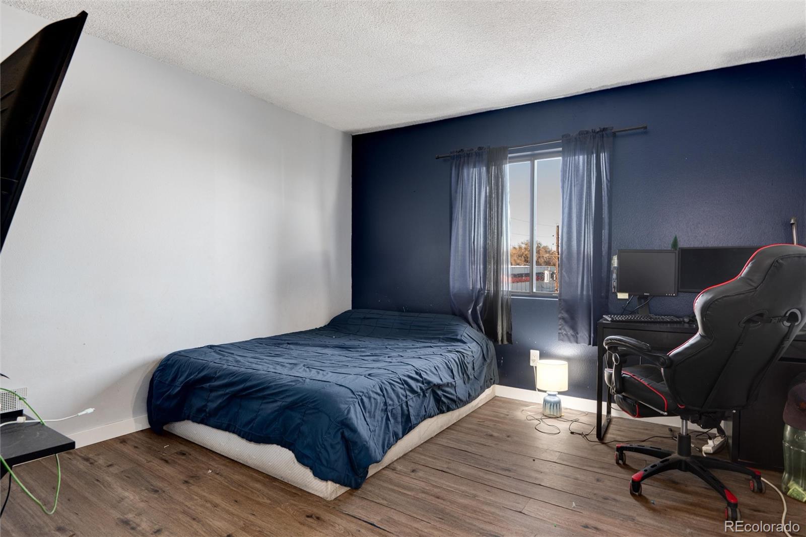 MLS Image #4 for 4661 s decatur street,englewood, Colorado