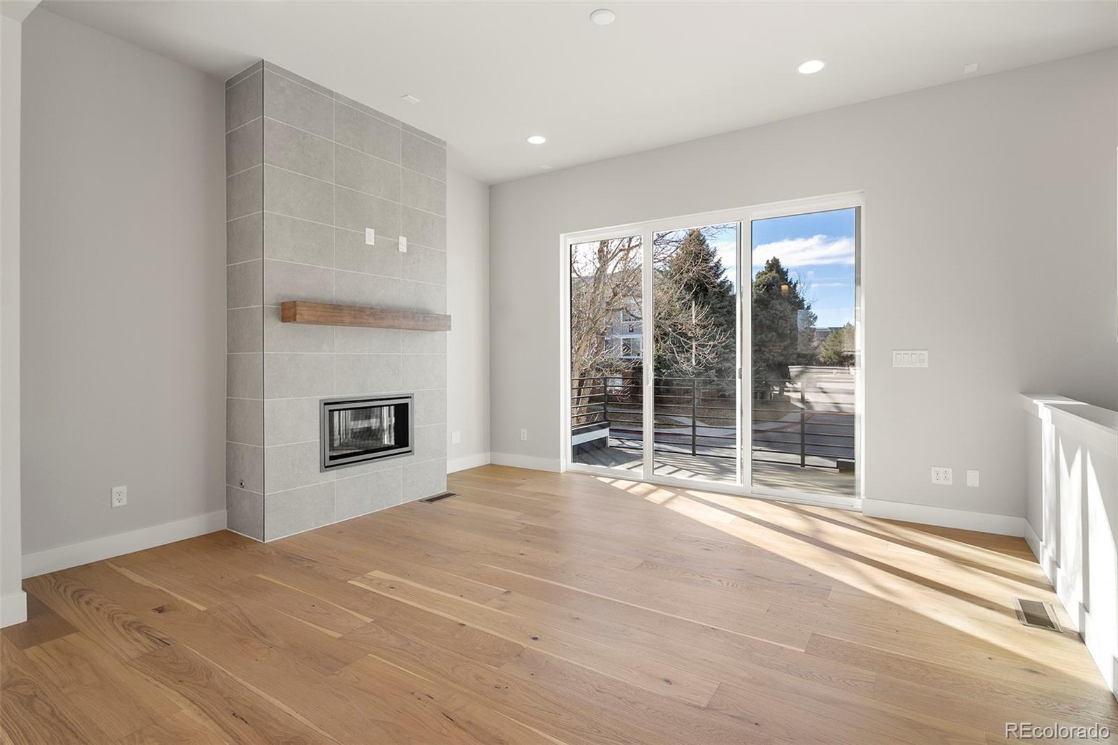 MLS Image #4 for 888 s valentia street,denver, Colorado