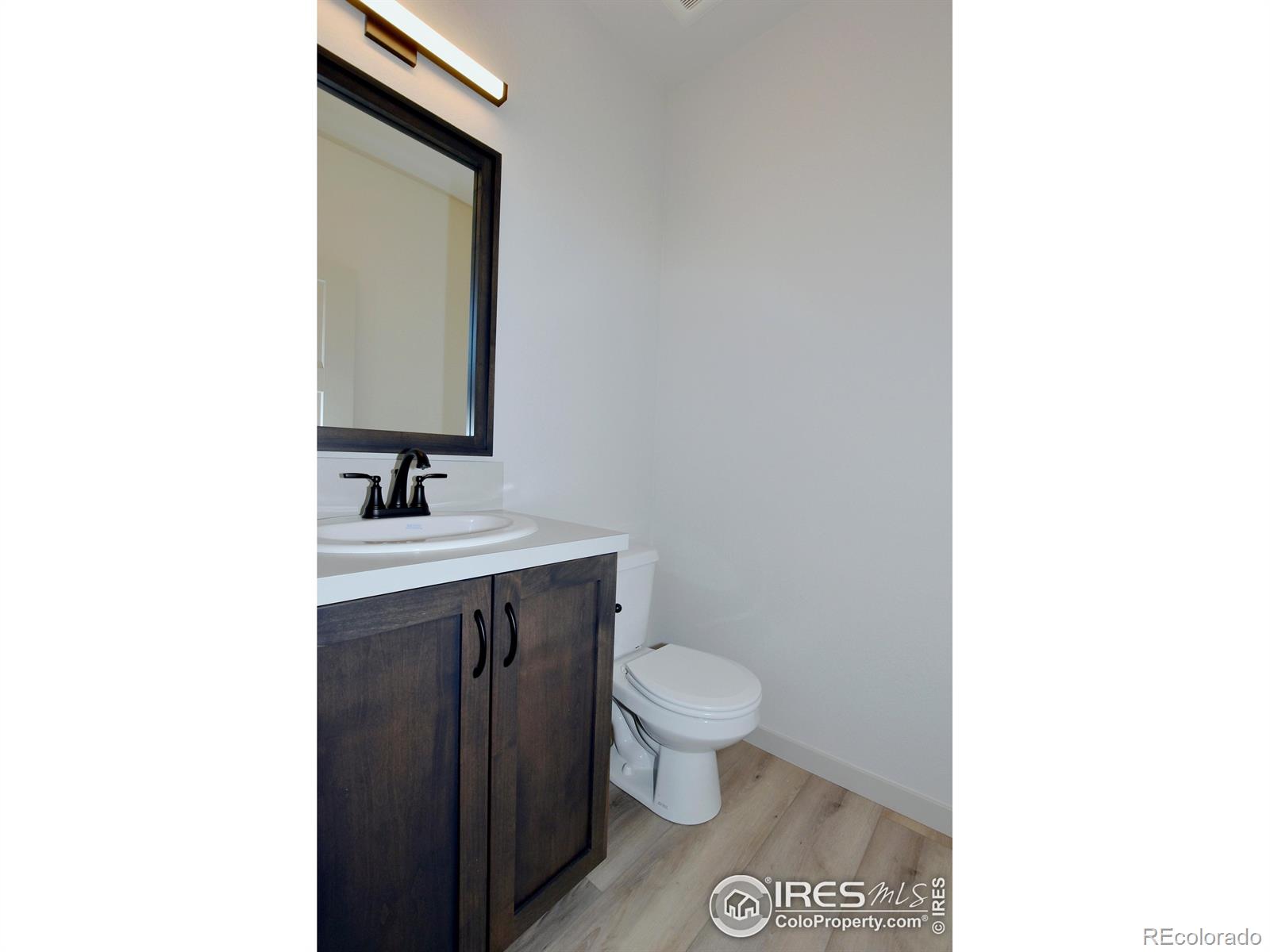 MLS Image #12 for 220 e 4th street,berthoud, Colorado