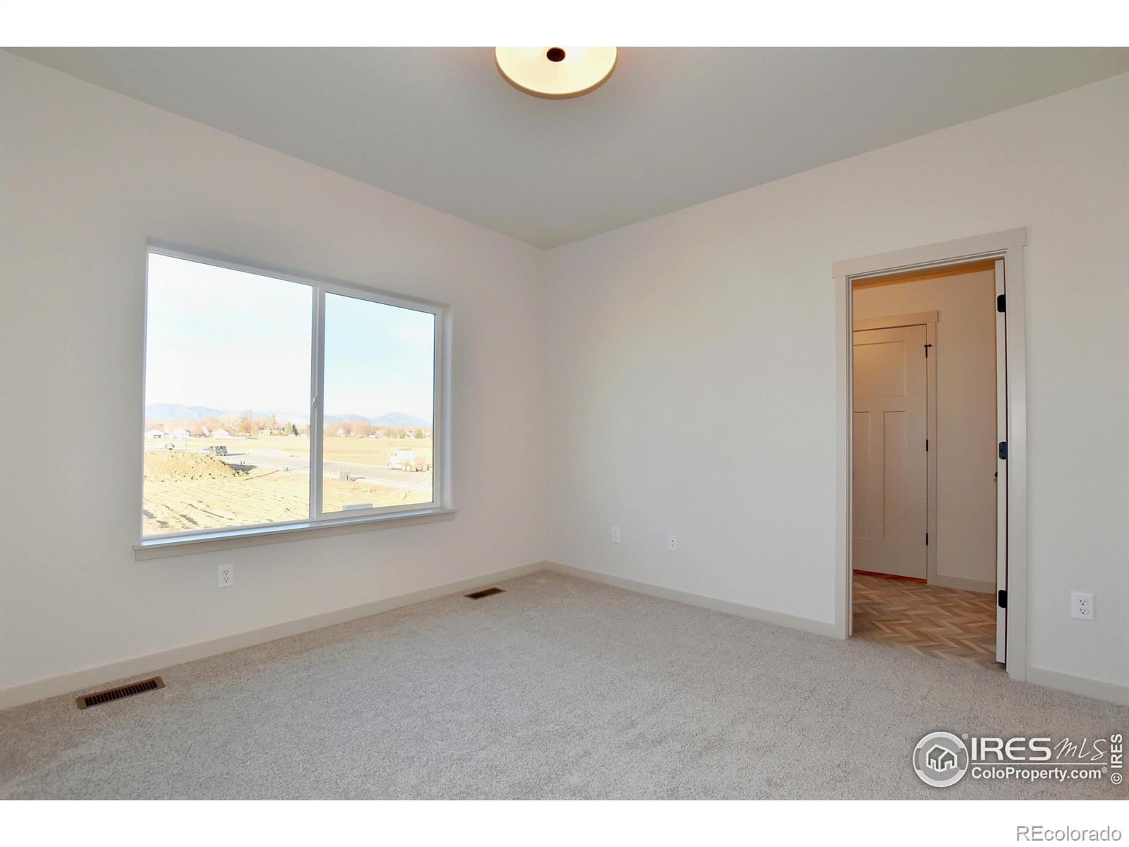 MLS Image #17 for 220 e 4th street,berthoud, Colorado