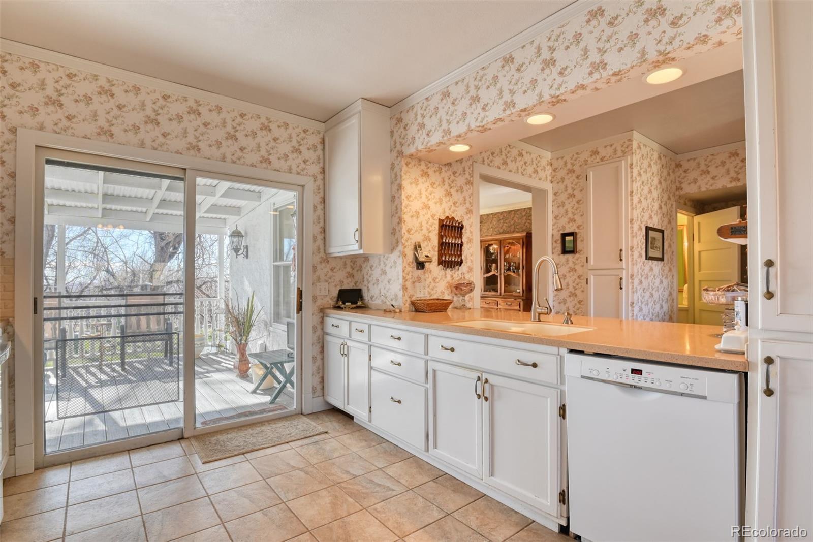 MLS Image #13 for 900  pond terrace,fountain, Colorado