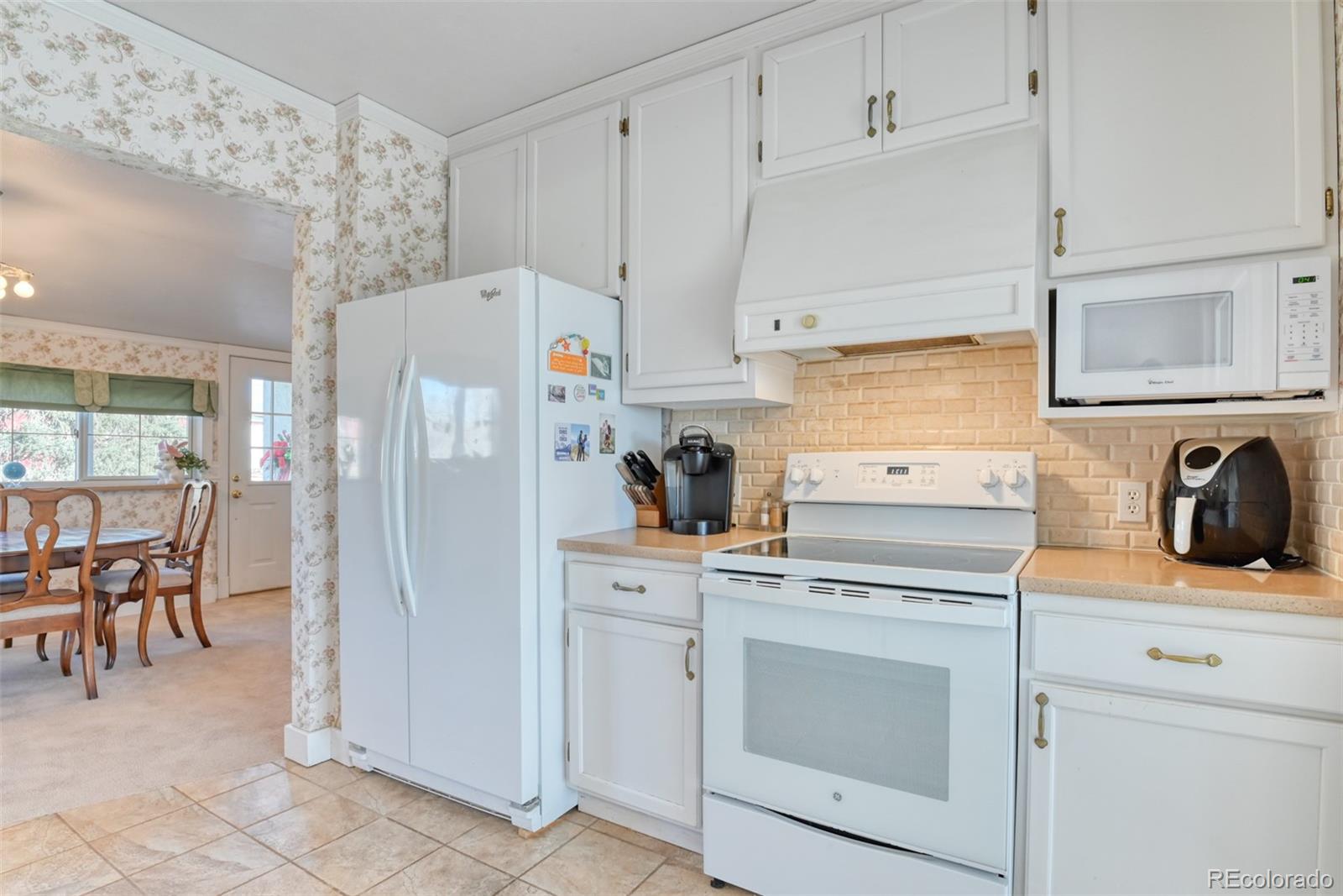 MLS Image #14 for 900  pond terrace,fountain, Colorado