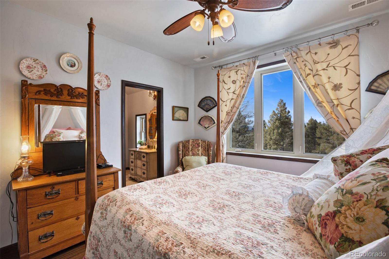 MLS Image #35 for 549  mohawk heights,florissant, Colorado