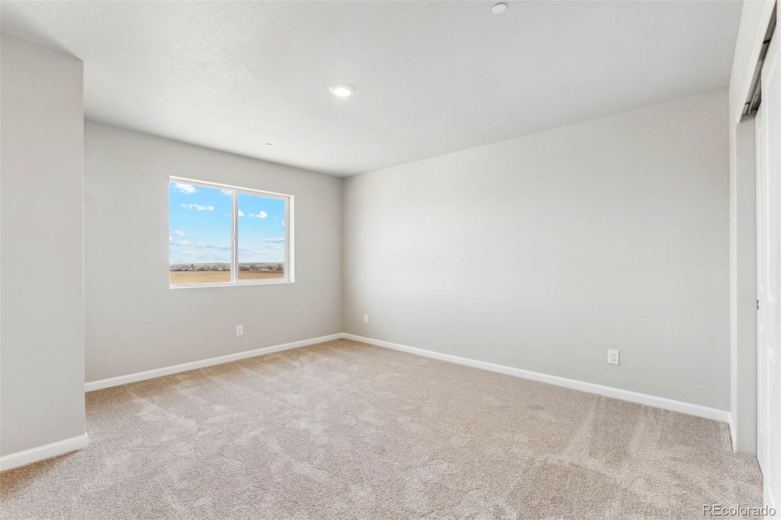 MLS Image #11 for 145  robin road ,johnstown, Colorado