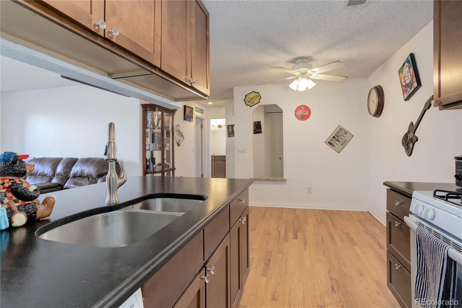 MLS Image #4 for 8035 w eastman place 204,lakewood, Colorado