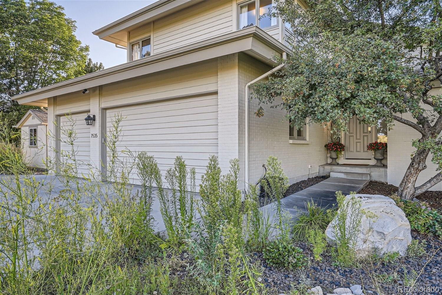 MLS Image #1 for 7535  yorkshire drive,castle pines, Colorado
